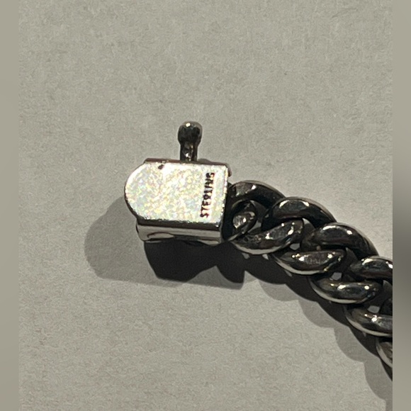 Sterling Silver Chain Bracelet with Blue Topaz Stone - 7.5 inches long - Picture 3 of 4